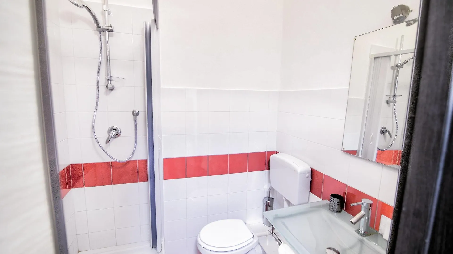 Maqueda Central Suites Palermo Bed & Breakfast