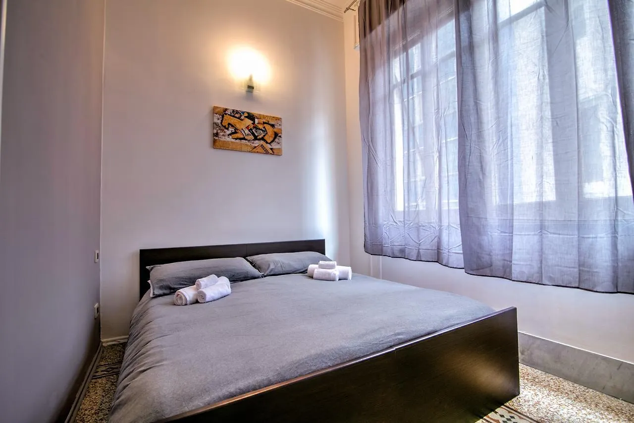Maqueda Central Suites Palermo Bed & Breakfast